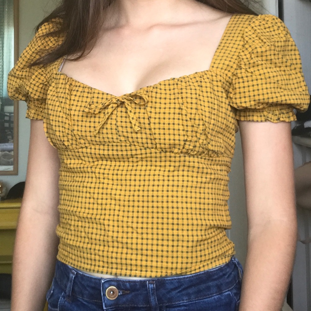URBAN OUTFITTERS Oh-So-Sweet Puff Sleeve Top